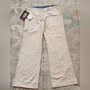 Women's Topo Ranch Cargo Pants. Cream. Size 12. NWT